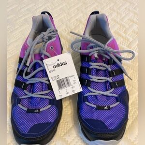New Adidas outdoor running shoes in box size 8.5
